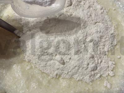 Purūs varškėčiai su šokoladiniu kremu Žingsnis 4