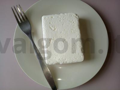 Sūrio blynai su cukraus pudra ir grietine pusryčiams Žingsnis 1