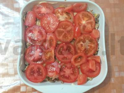 Skani bulvių apkepas su faršu ir grybais po sūrio plutele Žingsnis 5