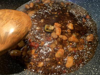 Vištienos sparneliai „Hot Chili“ su pupelėmis Žingsnis 3