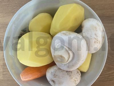 Vegetariškas grybų sriuba Žingsnis 2