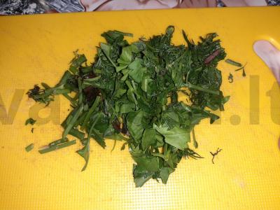 Salotos su kalmarais ir pievagrybiais Žingsnis 1