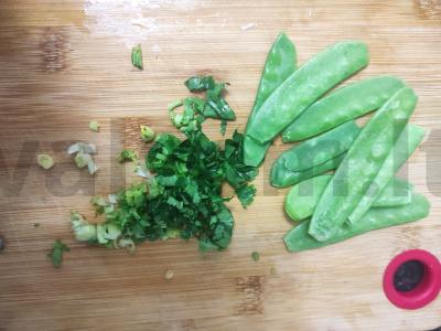 Vištiena su daržovėmis, imbieru ir čili pipirais Žingsnis 2