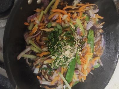 Vištiena su daržovėmis, imbieru ir čili pipirais Žingsnis 7