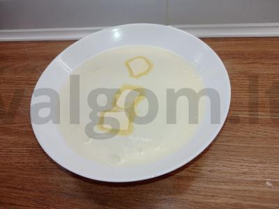 Pieninė grikių košė su sviestu pagrindine nuotrauka