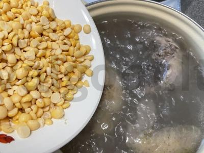 Žirnių sriuba su vištiena Žingsnis 5