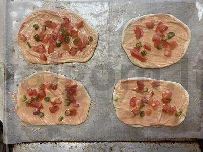 Skani pica su traškia mocarelos plutele Žingsnis 6