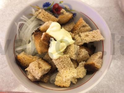 Salotos su jūros kopūstais ir skrudinta duona Žingsnis 2