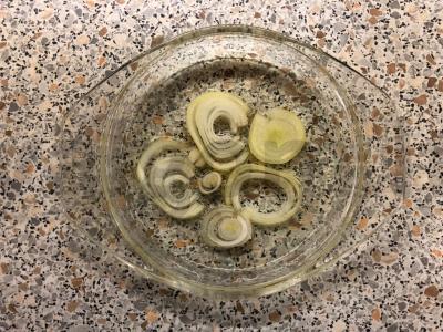 Vištienos šašlykas ant iešmelių Žingsnis 1