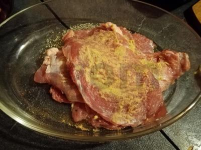 Kiaulienos kepsniai su česnaku ir garstyčiomis Žingsnis 4