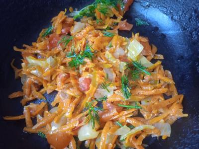 Blynai su troškintomis daržovėmis ir kiaulienos inkstais Žingsnis 3