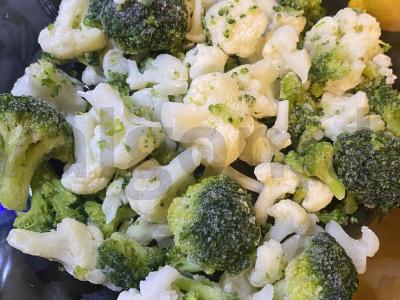 Kepti daržovės su česnaku ir sūriu Žingsnis 1