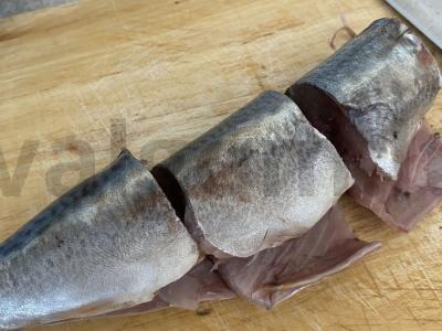 Šviežiai užšaldytos skumbrės žuvienė Žingsnis 1