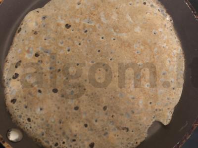 Švelnūs grikių-bananų blynai Žingsnis 6