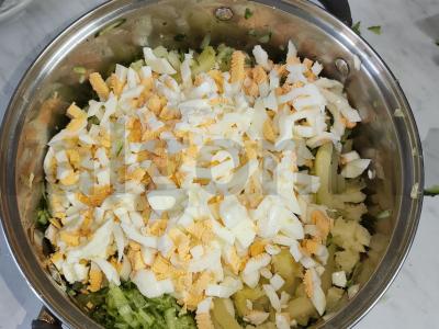 Okroška su alumi ir rūkytomis dešrelėmis Žingsnis 6