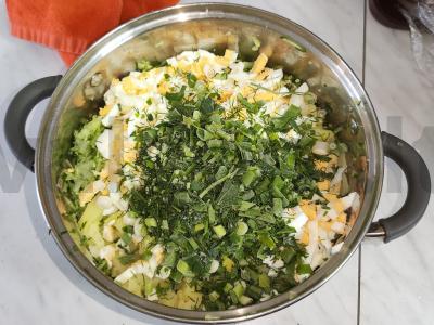 Okroška su alumi ir rūkytomis dešrelėmis Žingsnis 8