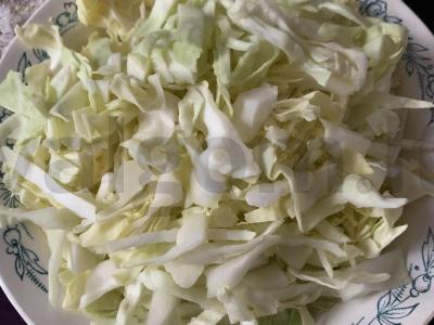 Lengvas sriuba su žuvies konservais Žingsnis 1