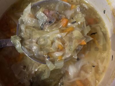 Lengvas sriuba su žuvies konservais pagrindine nuotrauka