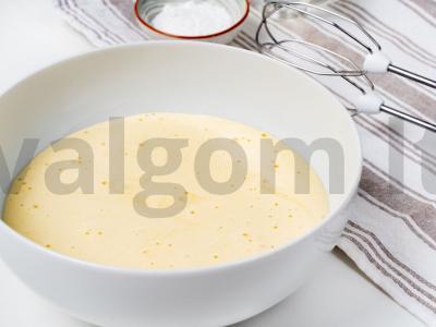 Velykinis tortas-kulichas Žingsnis 1