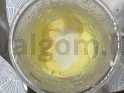 Originalus Cezario padažas Žingsnis 2