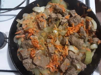 Jautienos kepenys majonezo-pieno padaže Žingsnis 4