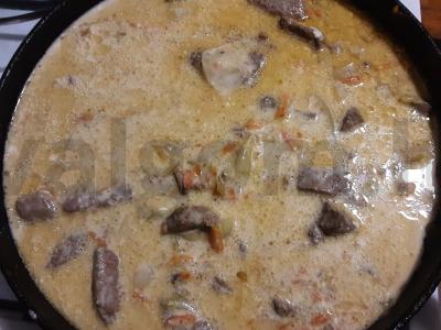 Jautienos kepenys majonezo-pieno padaže Žingsnis 6