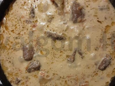 Jautienos kepenys majonezo-pieno padaže pagrindine nuotrauka