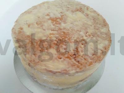 Švediškas tortas su aviečių džemo sluoksniu Žingsnis 4