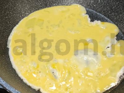 Ryžiai, kepti su kiaušiniais ir svogūnais Žingsnis 5