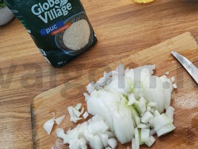 Ryžiai, kepti su kiaušiniais ir svogūnais Žingsnis 9