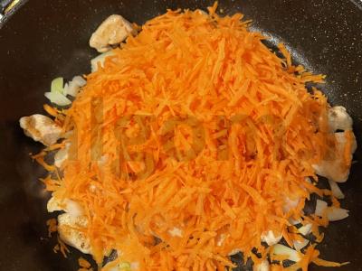 Vištienos krūtinėlės padažas Žingsnis 3