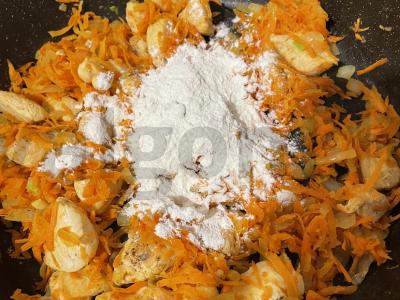 Vištienos krūtinėlės padažas Žingsnis 4