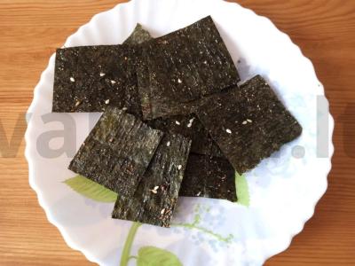 Namų nori jūros dumblių traškučiai pagrindine nuotrauka