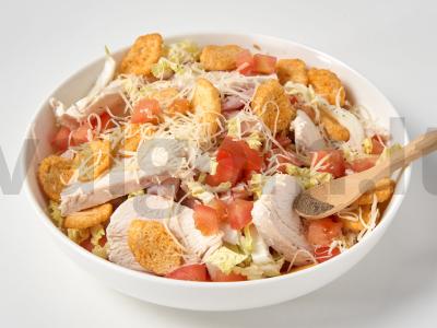 Salotas su kalakutienos filė ir rūkytomis vištienos šlaunelėmis Žingsnis 2