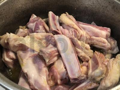 Avinžirnių šonkauliai obuolių sultyse Žingsnis 3