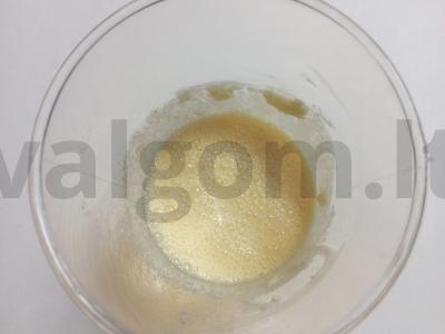 Švelnus pyragas su džiovintomis abrikosais Žingsnis 1