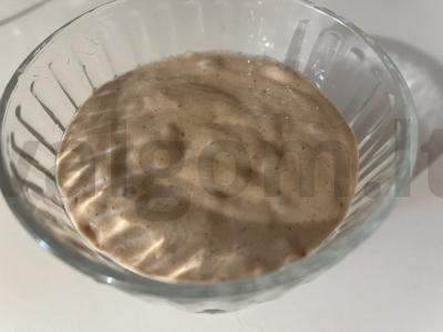 Naudingas bananų ledai su kakavos milteliais pagrindine nuotrauka