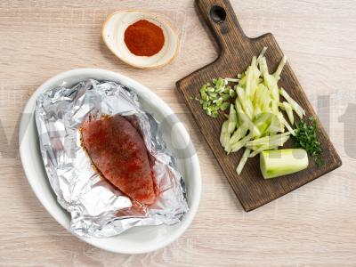 Indėnų filė salotos su žemės riešutų sviestu Žingsnis 1