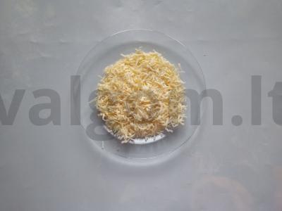 Salotas su vištienos kepenėlėmis, sūriu ir kukurūzais Žingsnis 3