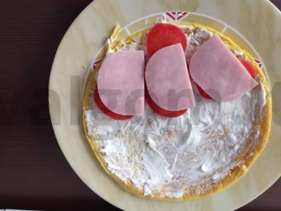 Avižų blynas su pomidoru ir kumpiu Žingsnis 5