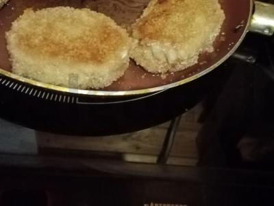 Kotletai su džiūvėsėliais Žingsnis 4