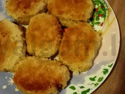 Kotletai su džiūvėsėliais pagrindine nuotrauka