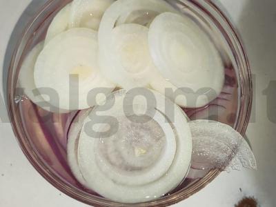 Sumuštiniai su silke ir marinuotais svogūnais Žingsnis 2