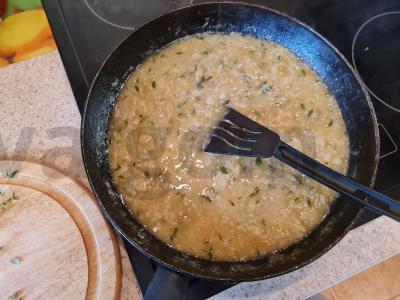 Prancūziškas svogūnų sriuba Žingsnis 8