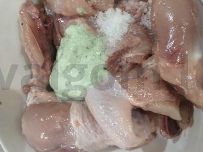 Skani vištiena su provanso žolelių padažu ir bulvėmis Žingsnis 1