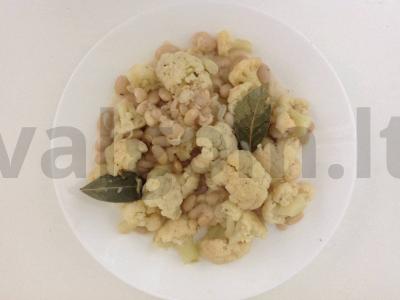 Daržovių padažas su migdolų pienu pagrindine nuotrauka