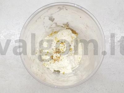 Salotos iš sultingos hurmos, lašišos ir ikrų Žingsnis 3