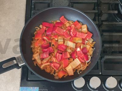 Troškinti baklažanai su paprika ir baziliku Žingsnis 2