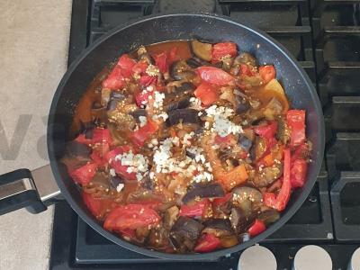 Troškinti baklažanai su paprika ir baziliku Žingsnis 6