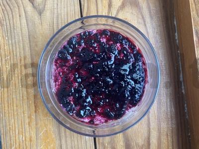 Avižų pudingas su kokosų pienu ir chia sėklomis pagrindine nuotrauka